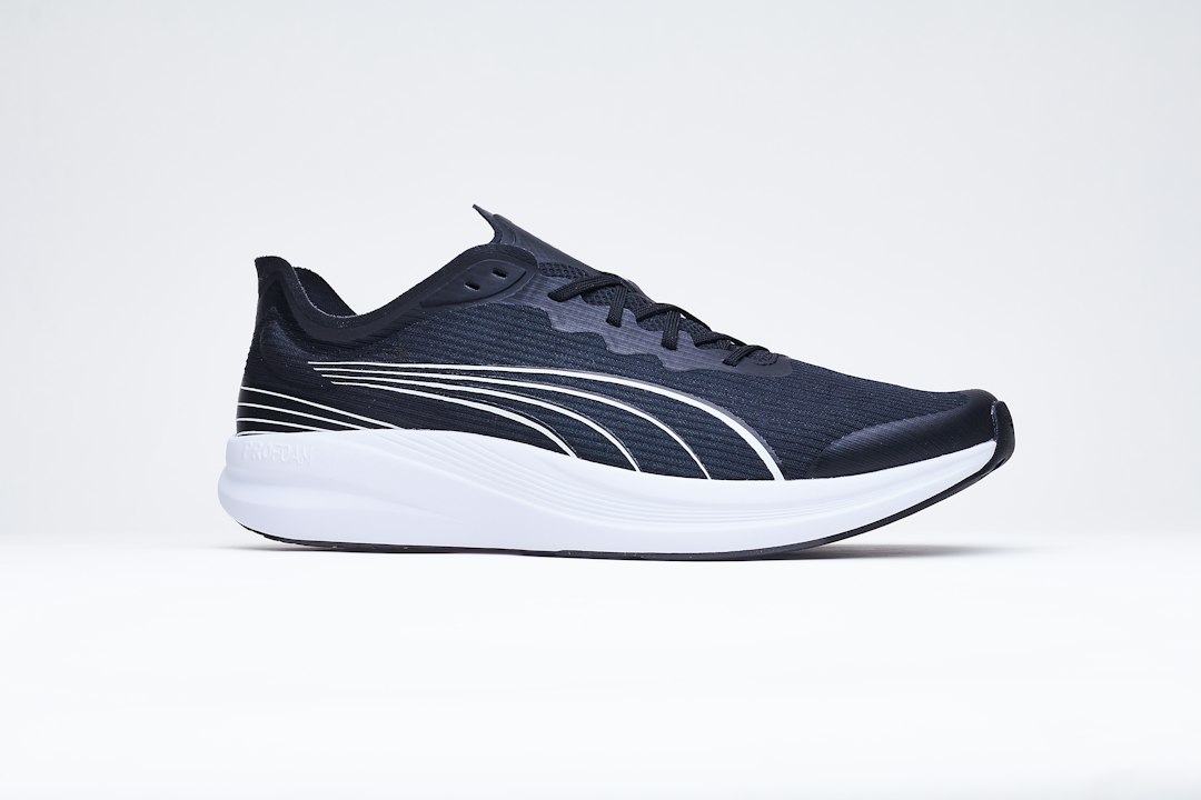 STRYDE Velocity Sports Shoes